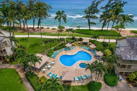 Aston Islander on the Beach in Kapaʻa — foto 3