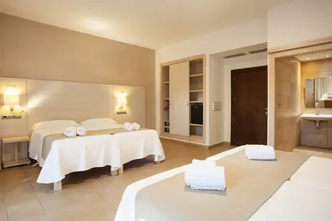 Hotel Puchet in Sant Antoni de Portmany — foto 15
