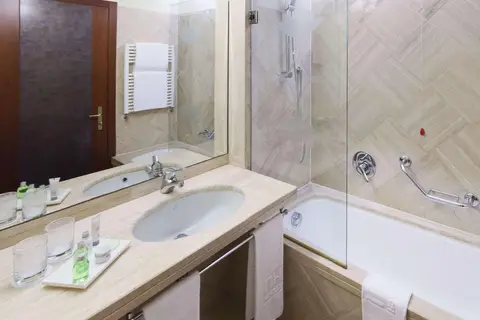 NH Roma Villa Carpegna in Rome — foto 21