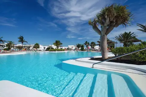 Ilunion Costa Sal Lanzarote in Tías — foto 2