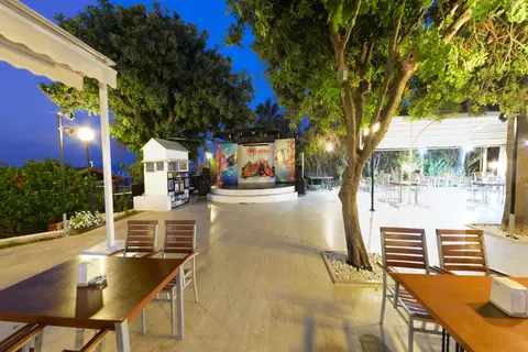 Anitas Beach Hotel in Alaşehir — foto 27