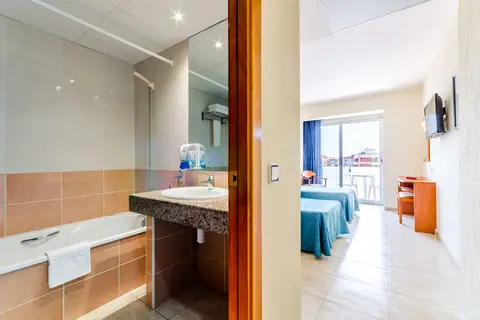 Mar Blau Hotel in Calella — foto 13