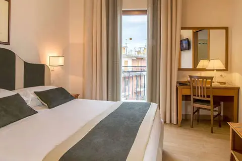 Hotel Tourist in Sorrento — foto 13