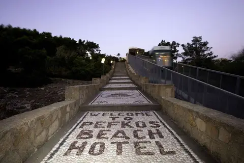 Pefkos Beach Hotel in Πεύκοι — foto 17