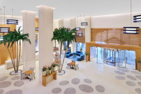 Mövenpick Hotel Jumeirah Beach in دبي — foto 18