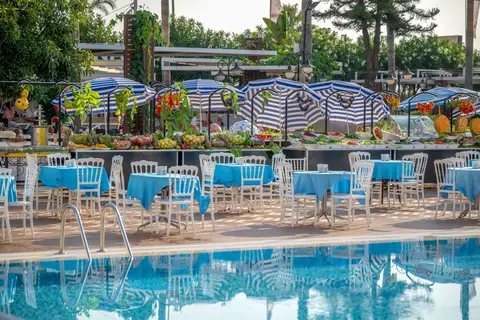 Beach Club Doganay in Alaşehir — foto 18