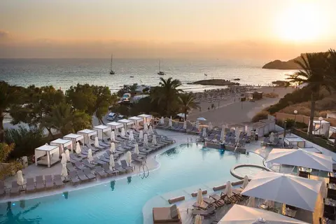 Insotel Tarida Beach Resort & Spa in Urbanització Cala Tarida — foto 28