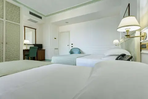 Lloyd's Baia Hotel in Vietri sul Mare — foto 18