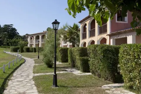 Pierre & Vacances Residence Les Parcs de Grim in Grimaud — foto 12