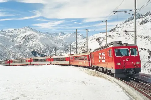 Winter met de Glacier- en Bernina Express in Zwitserland — foto 13