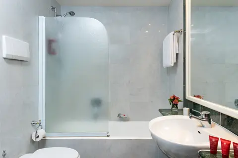 Leonardo Hotel Milan City Center in Milaan — foto 22