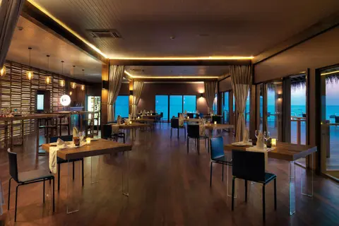 Cocoon Maldives Resort in އޮޅުވެލިފުށި — foto 15