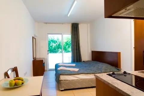 Captain Karas Holidays Apartments in Παραλίμνι — foto 2