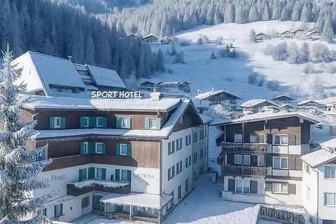 Sporthotel Enrosadira in Campitello di Fassa