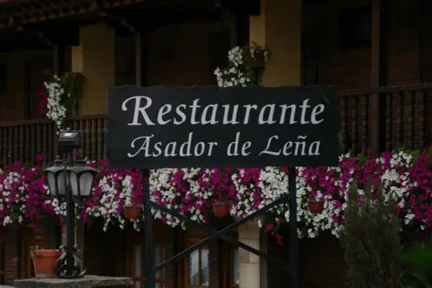 Hosteria Peña Sagra in Cillorigo de Liébana — foto 14