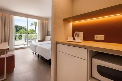 Protur Safari Park Aparthotel in Sa Coma — foto 24