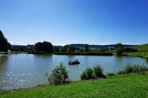 Camping Du Bois De Reveuge in Huanne-Montmartin — foto 34