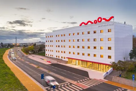 Hotel Moov Oeiras in Oeiras