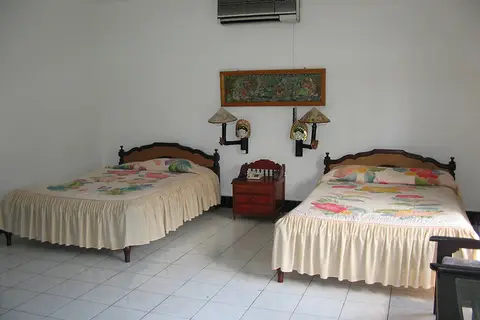 Swastika Bungalows in Denpasar — foto 8