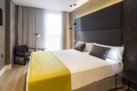 Hotel Catalonia Giralda in Sevilla — foto 3