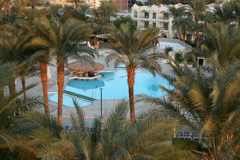 Regina Resort & Aquapark in الهضبه