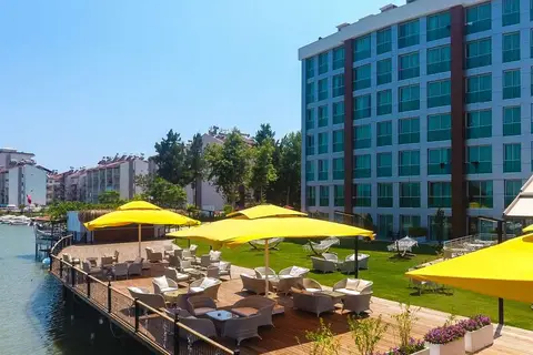 Aska River Suites in Aksu