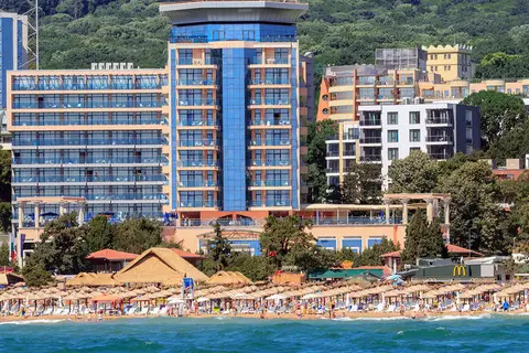 Astera Hotel & Spa in Астера