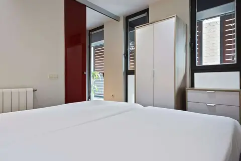 Aparthotel Barcelona Montjuic in Barcelona — foto 17