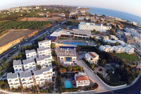 Theo Sunset Bay Hotel in Kissonerga, foto 10