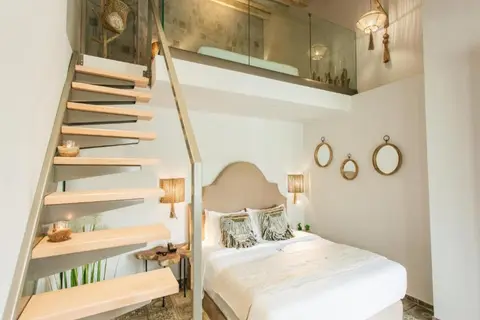 Blue Carpet Luxury Suites in Πευκοχώρι — foto 14