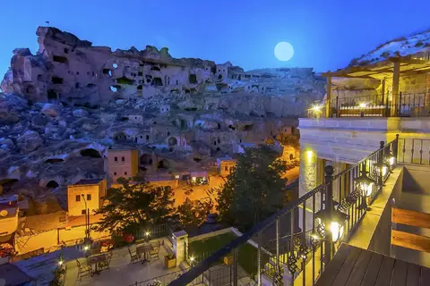 Agarta Cave Hotel in Göreme — foto 4