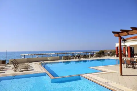 Messina Resort Hotel in Καλό Νερό — foto 11