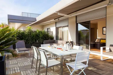 Nehô Suites Cannes Croisette in Cannes — foto 21