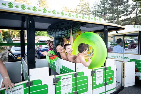 Camping hu Norcenni Girasole Village foto 15