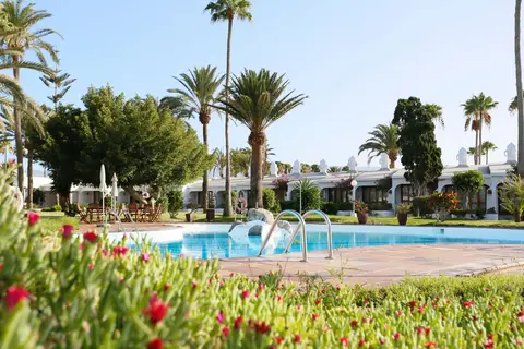 Sahara Beach in San Bartolomé de Tirajana — foto 4