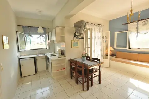 Elena Apartments Corfu in Αχαράβη