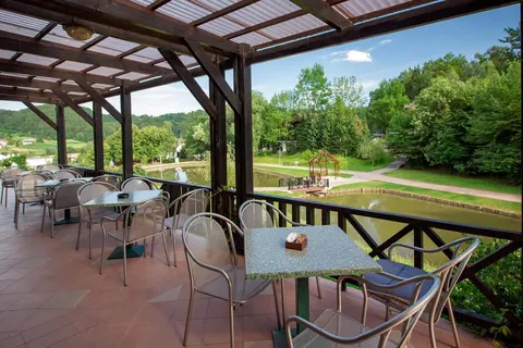 Aparthotel Rosa in Podčetrtek — foto 6