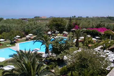 May Beach Hotel in Rethimnon — foto 14