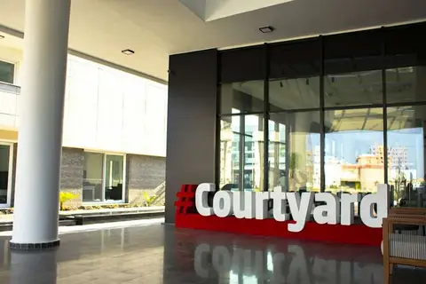 Courtyard Long Beach Holiday Resort in Trikomo — foto 19