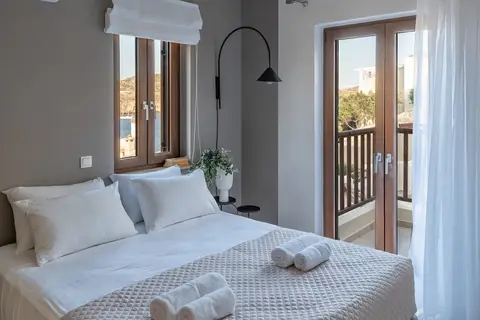 Syra Suites in Vari, foto 21