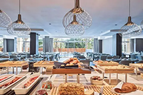 Hotel AMI Budva Petrovac in Petrovac na Moru — foto 6