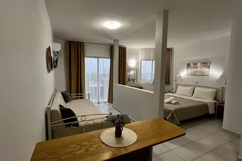 Ivory Hotel in Θεολόγος — foto 8