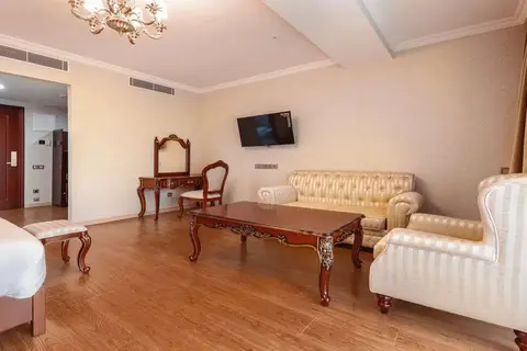 Panorama Lisi Grand Hotel in Tbilisi — foto 6