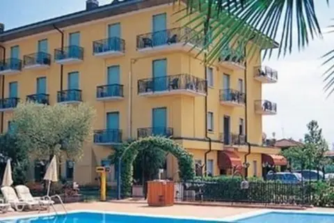 Hotel Bella Peschiera in Peschiera del Garda — foto 26