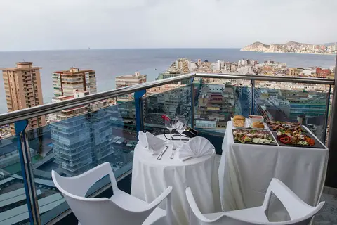 Madeira Centro in Benidorm — foto 22