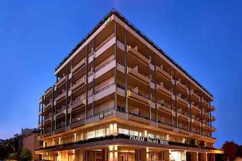 Pharae Palace in Kalamata — foto 20