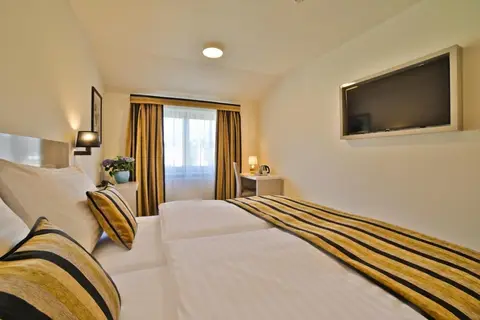 Hotel Ariston & Ariston Patio in Praag — foto 8
