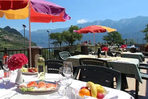 Hotel Garni Al Poggio in Tignale — foto 3