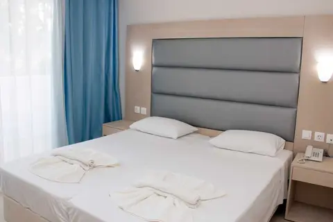 Marathon Hotel in Κολύμπια — foto 4