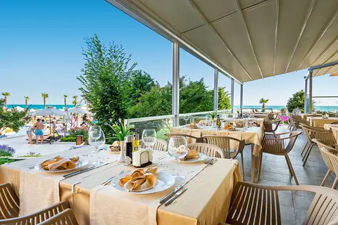 Sandy Bay Hotel in Свети Влас — foto 13